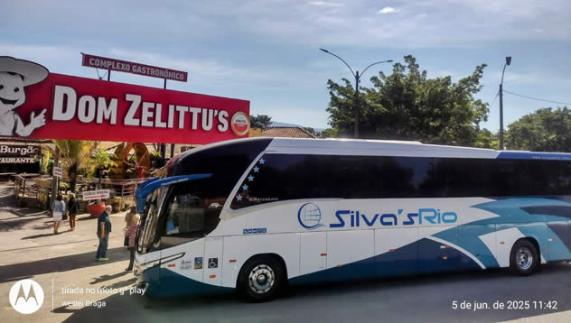 aluguel de ônibus semi-leito com banheiro