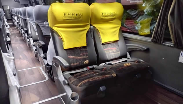 aluguel de ônibus semi-leito com banheiro